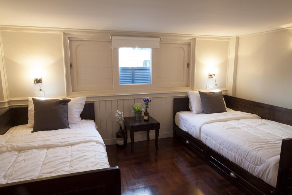 Golden Mountain Hostel Bangkok Ngoại thất bức ảnh