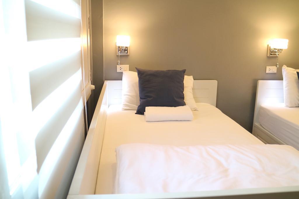 Golden Mountain Hostel Bangkok Ngoại thất bức ảnh