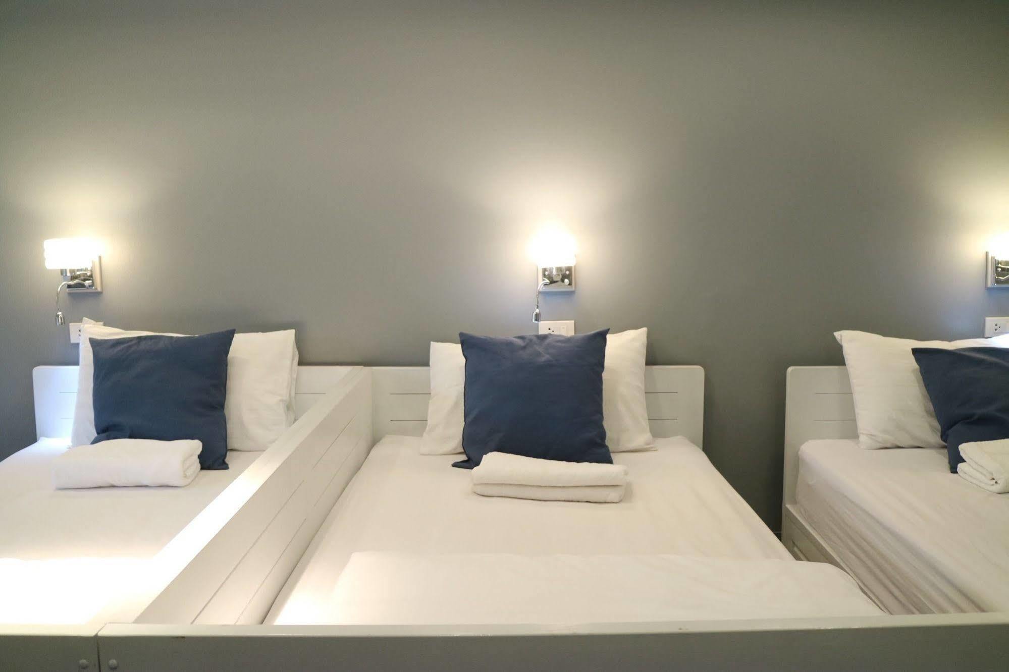 Golden Mountain Hostel Bangkok Ngoại thất bức ảnh