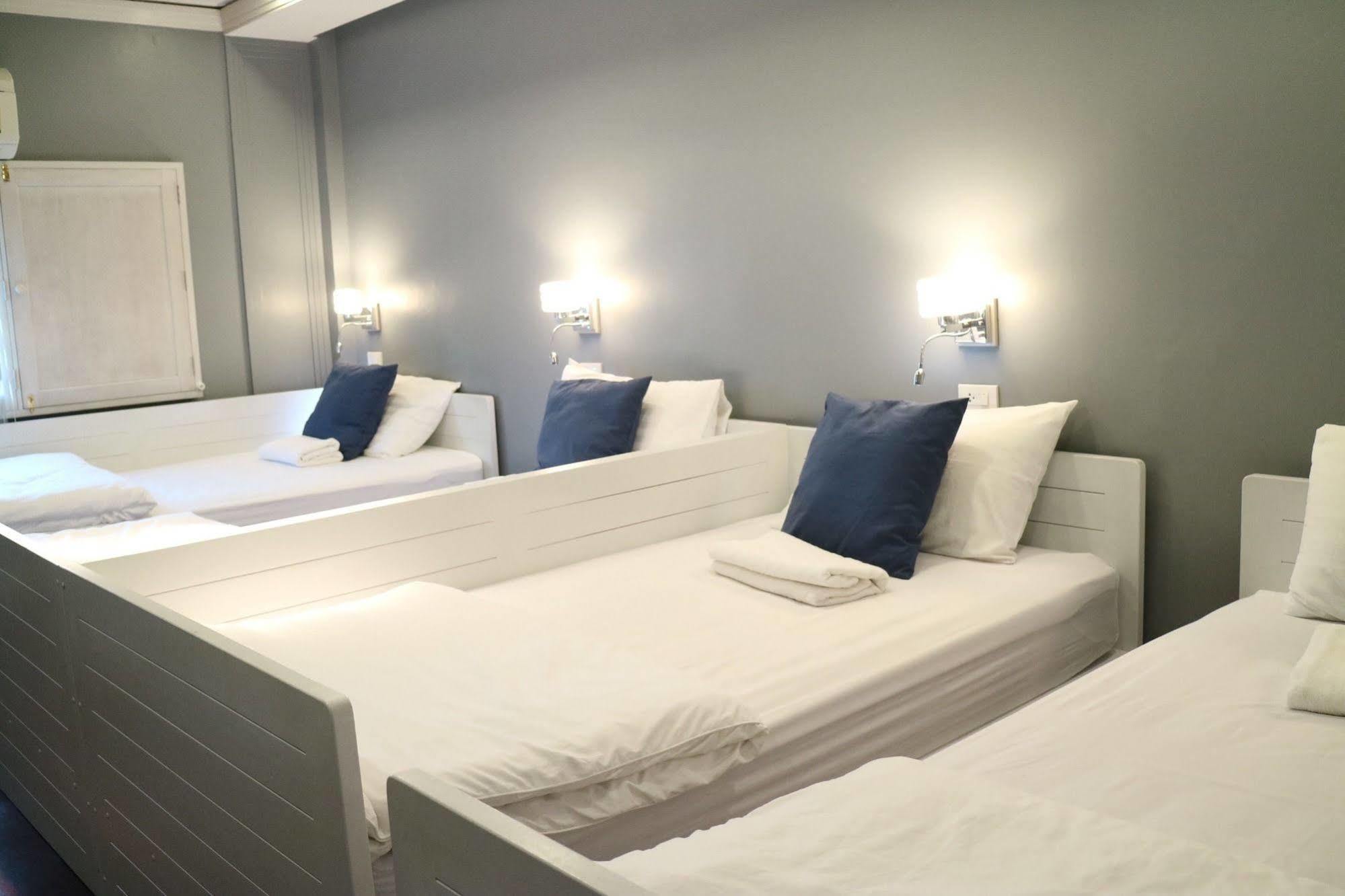 Golden Mountain Hostel Bangkok Ngoại thất bức ảnh